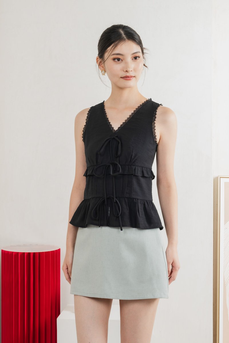 Lottie Textured Lace Ribbon Top In Black