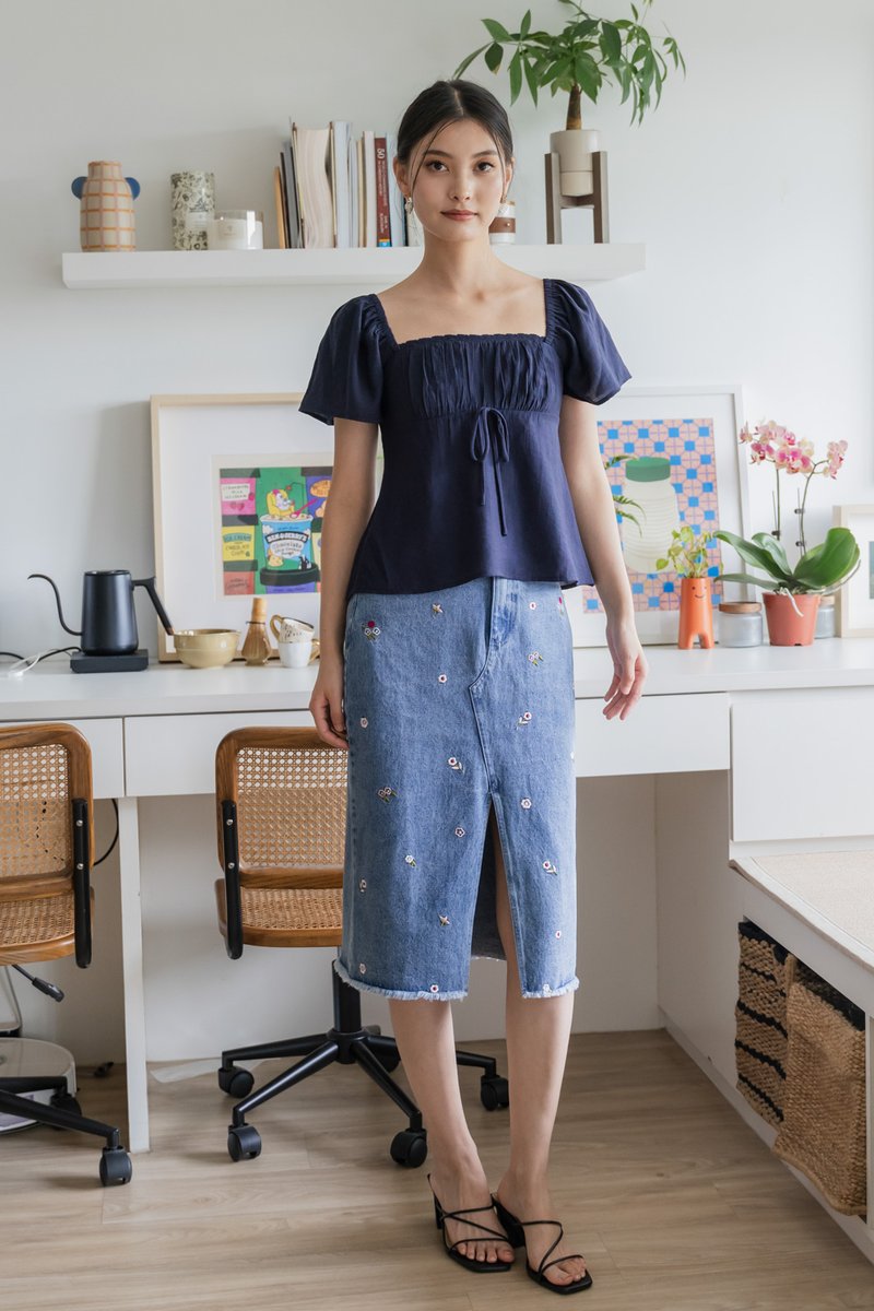 Poselle Textured Ribbon Ruched Top In Navy