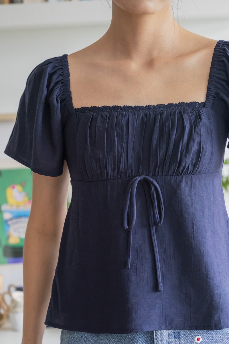 Poselle Textured Ribbon Ruched Top In Navy