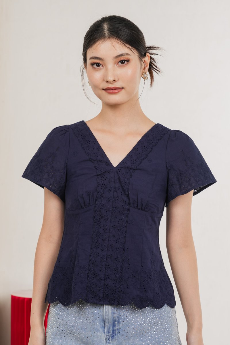 Drisella Floral Eyelet Top In Navy
