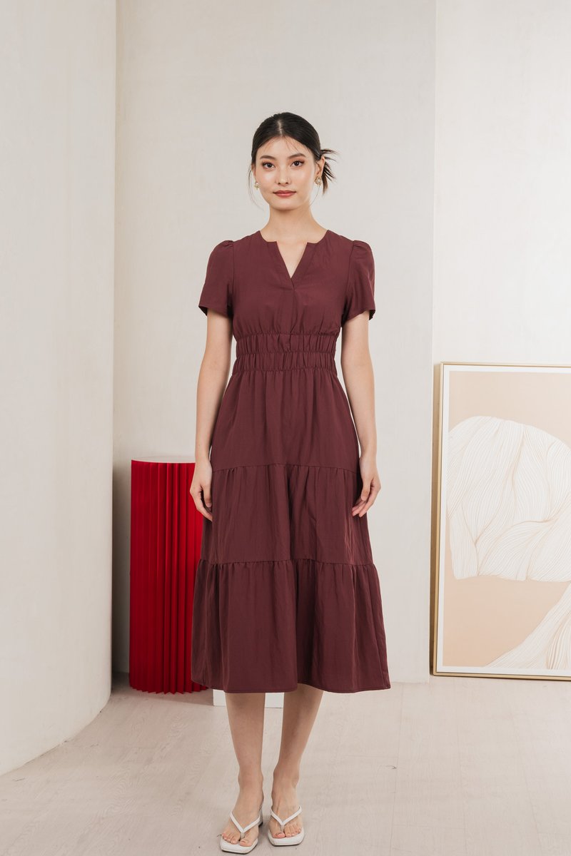 Cordelia V Neck Tiered Midi Dress In Maroon