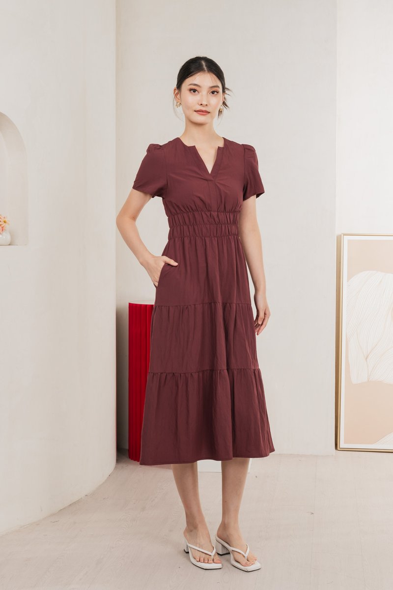 Cordelia V Neck Tiered Midi Dress In Maroon