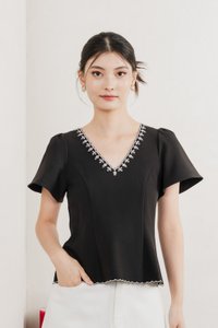 Brittany Embroidery Floral Top In Black