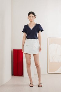 Brittany Embroidery Floral Top In Navy