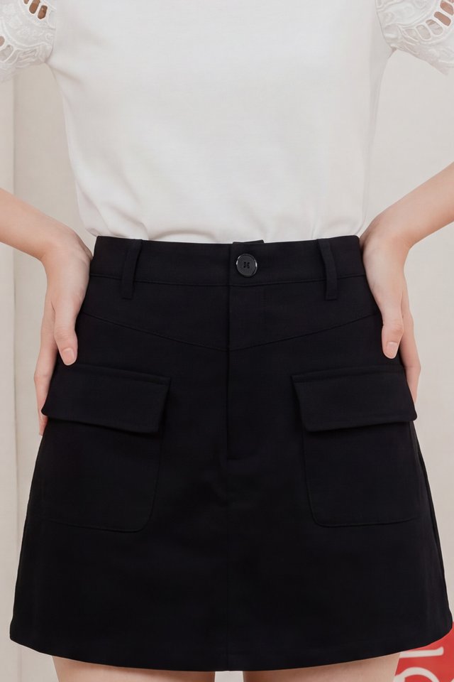 Kayla Basic Pocket Skort In Black
