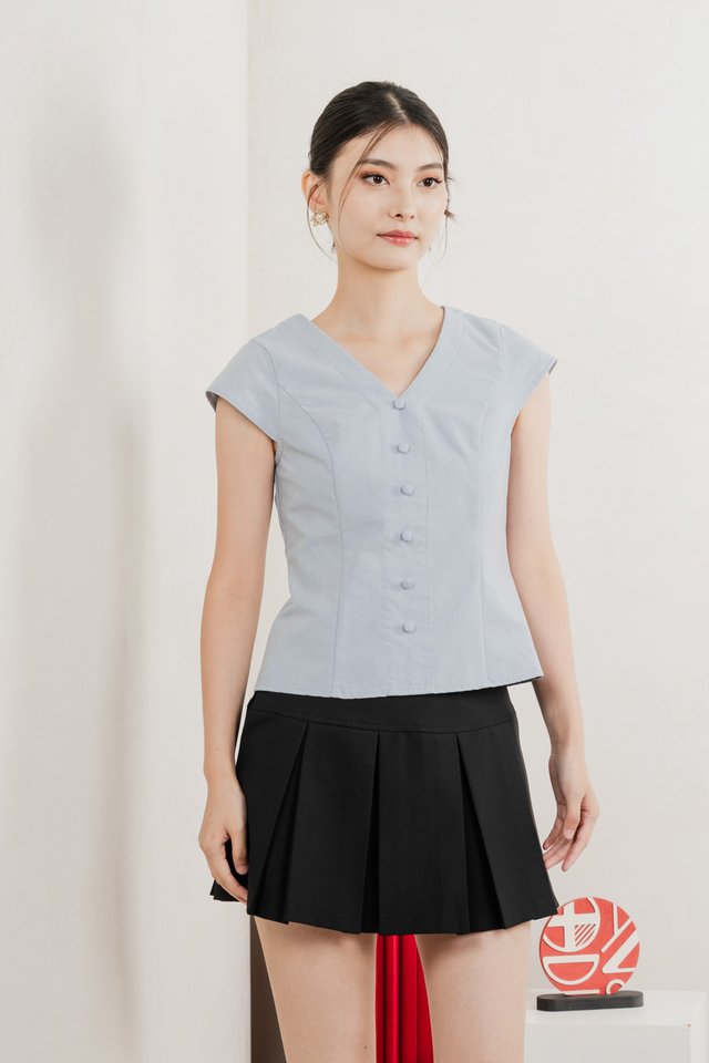Bluebell Cap Sleeves Button Top In Light Wash