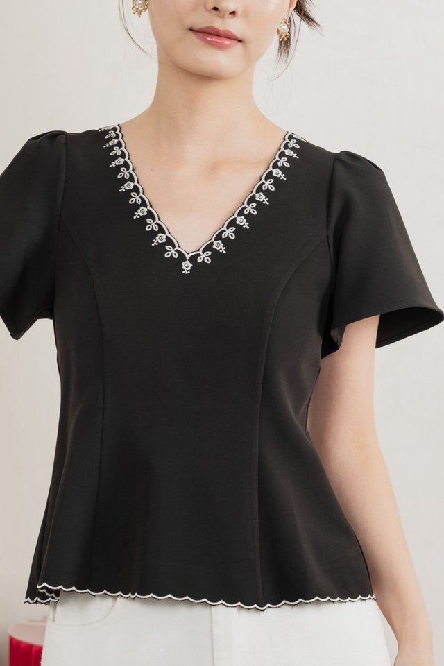 Brittany Embroidery Floral Top In Black