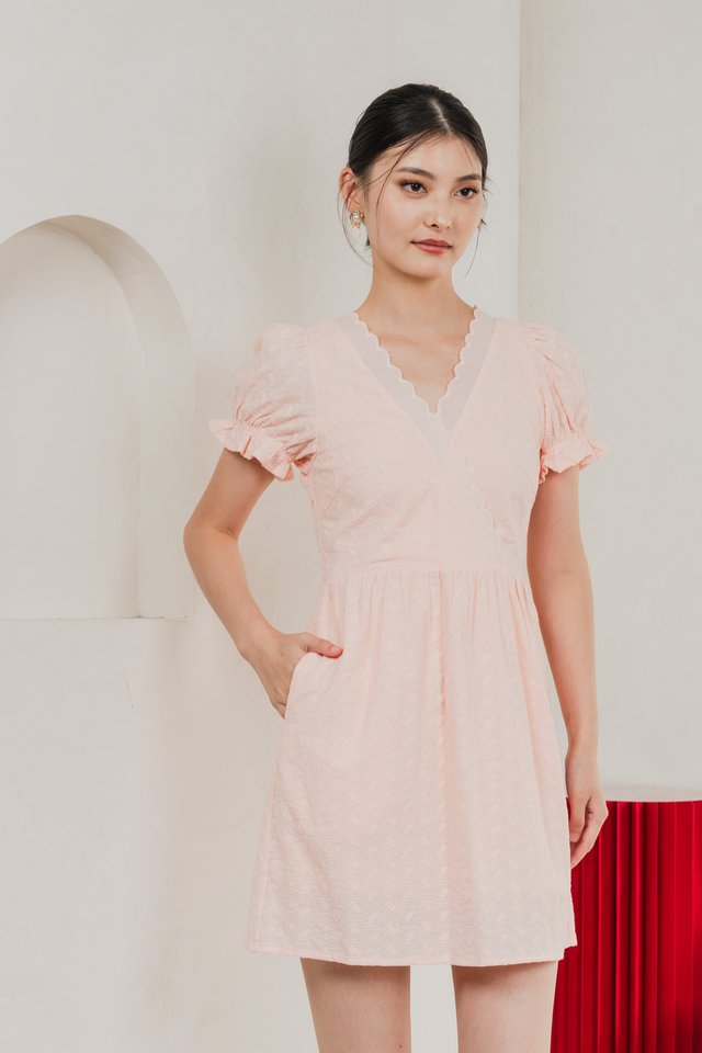Elowyn Eyelet Sleeve Dress In Pink
