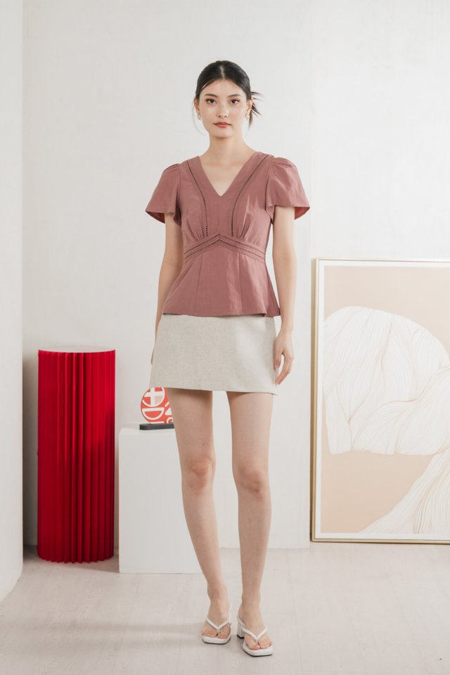 Remi Crochet Flare Sleeve Top In Mauve