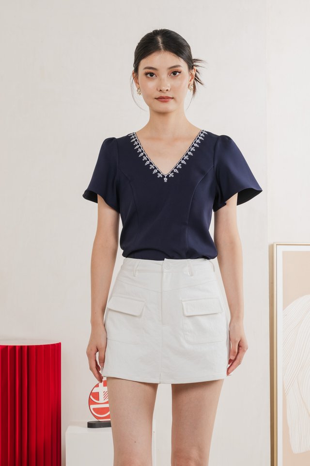 Brittany Embroidery Floral Top In Navy