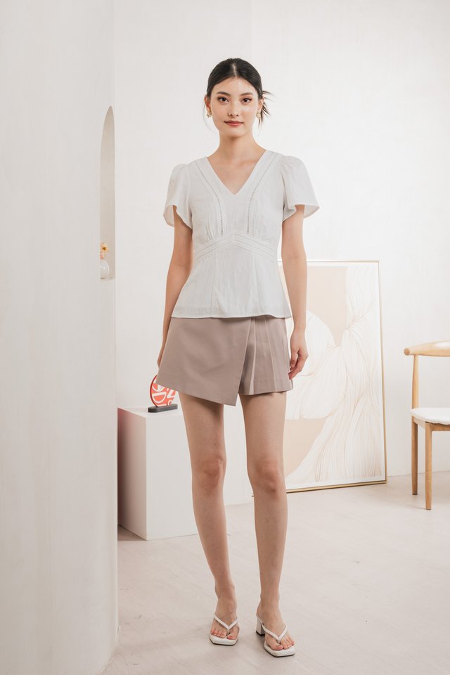 Remi Crochet Flare Sleeve Top In White