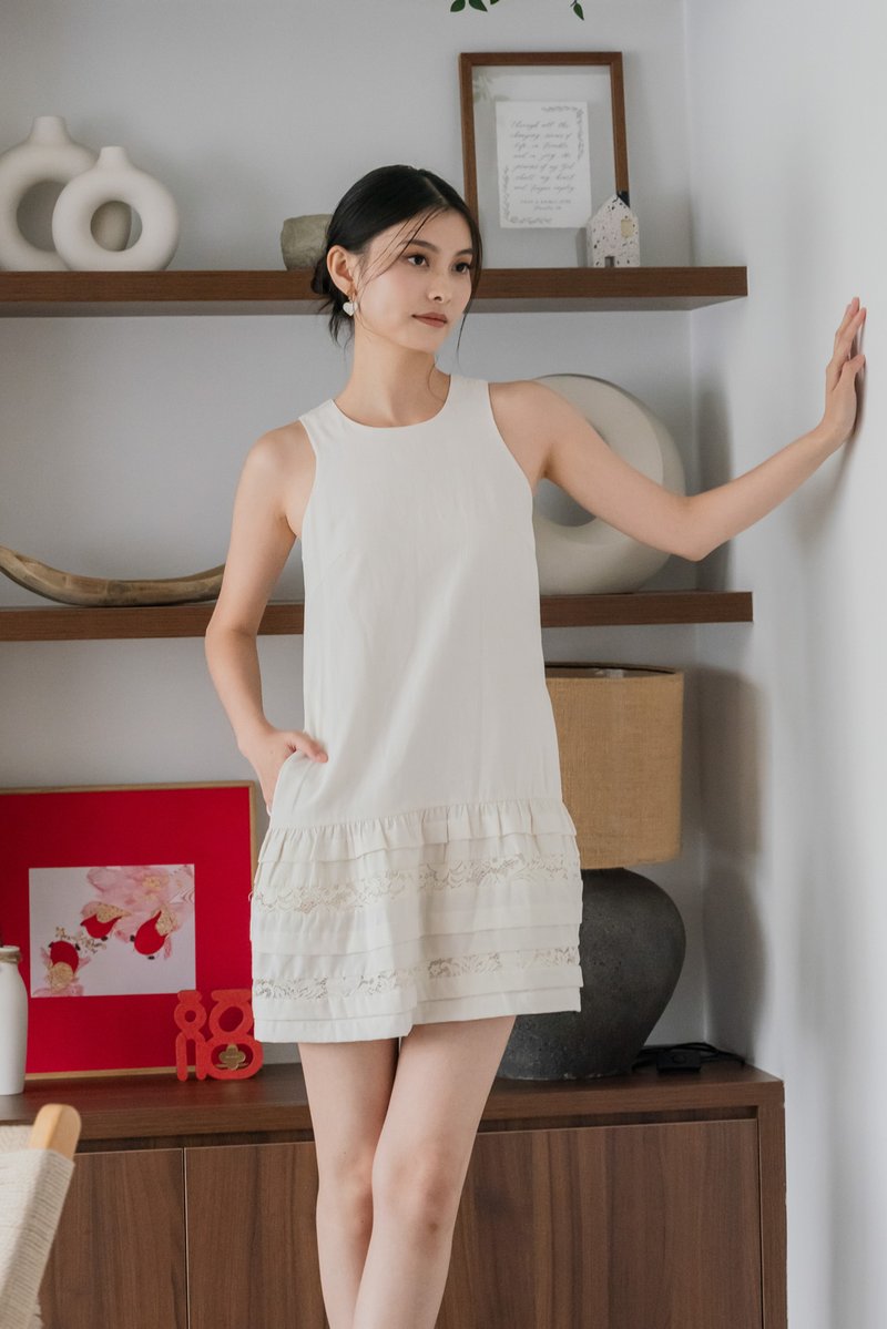 Dusk Dropwaist Lace Dress In Oat