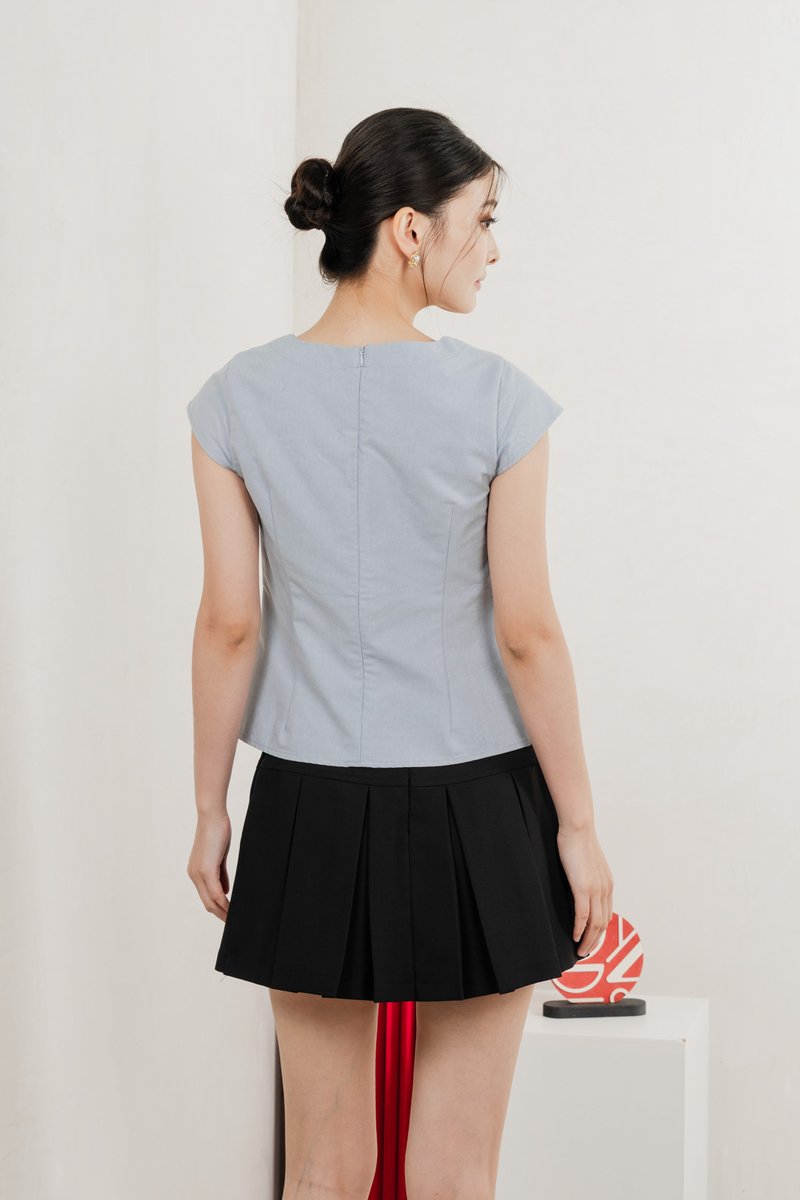 Bluebell Cap Sleeves Button Top In Light Wash