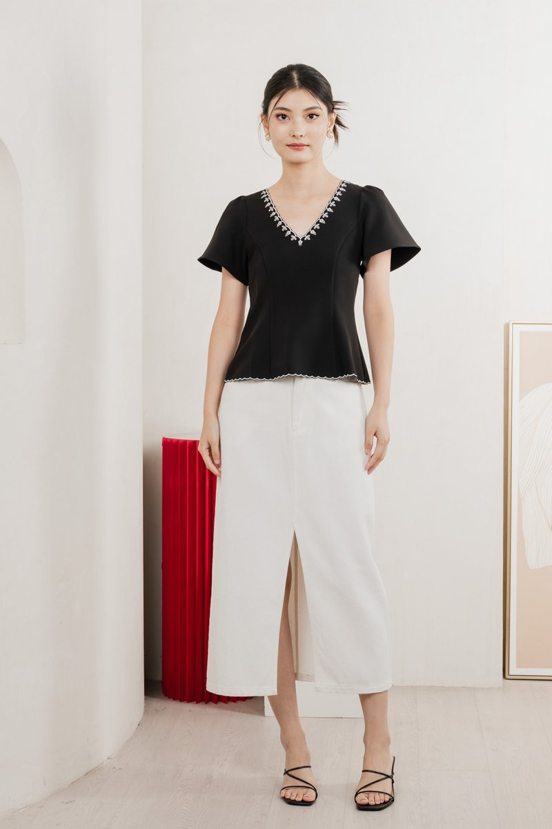 Brittany Embroidery Floral Top In Black