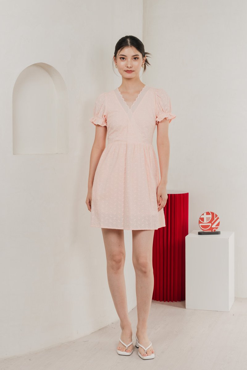 Elowyn Eyelet Sleeve Dress In Pink