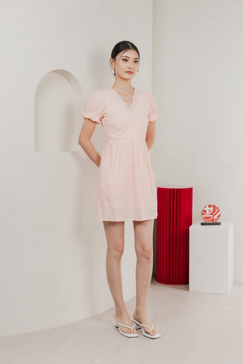 Elowyn Eyelet Sleeve Dress In Pink