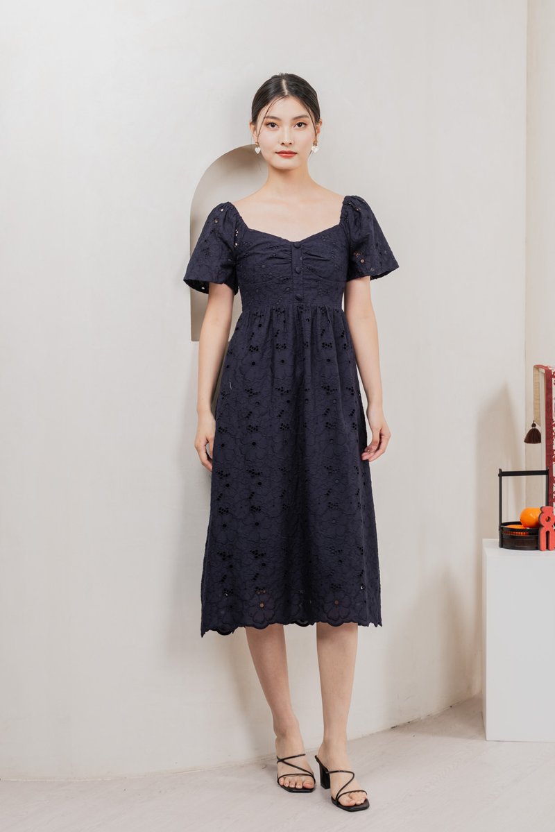 Nico Eyelet Sweetheart Button Midi Dress In Navy