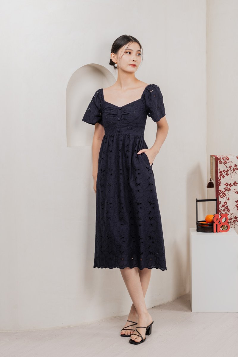 Nico Eyelet Sweetheart Button Midi Dress In Navy