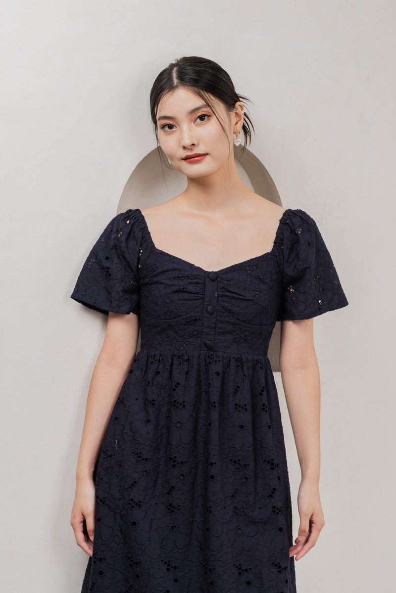 Nico Eyelet Sweetheart Button Midi Dress In Navy