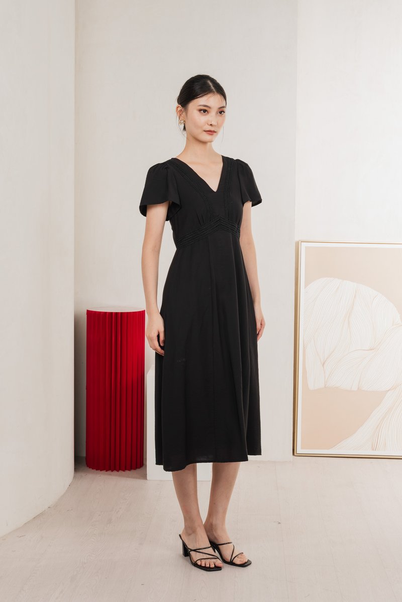 Remi Crochet Flare Sleeve Midi Dress In Black