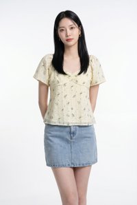 Kane Textured Sweetheart Floral Top In Cream