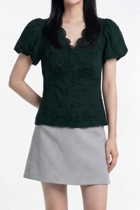 Eiliana Eyelet Pleated Top In Emerald