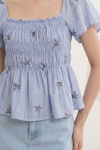 Cyra Smocked Floral Top In Lavender(S)