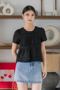 Brielle Ruched Pleated Top In Black