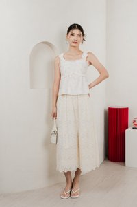 Xyla Eyelet Floral Ruffles Top