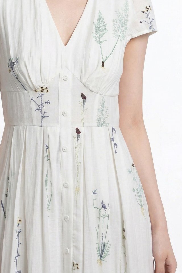 Bennet Floral Button Midi Dress In Ivory