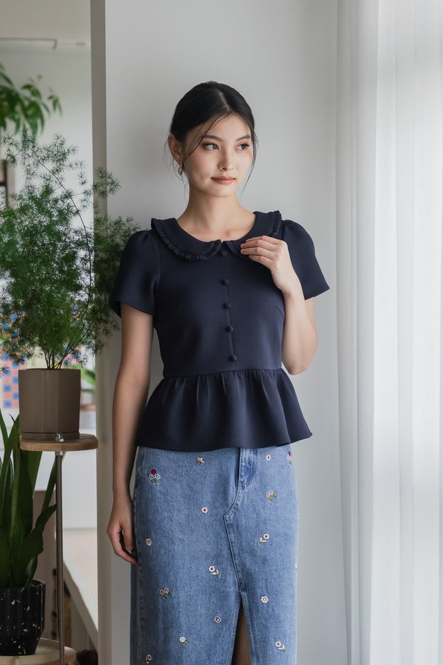 Reese Peterpan Collar Babydoll Top In Navy