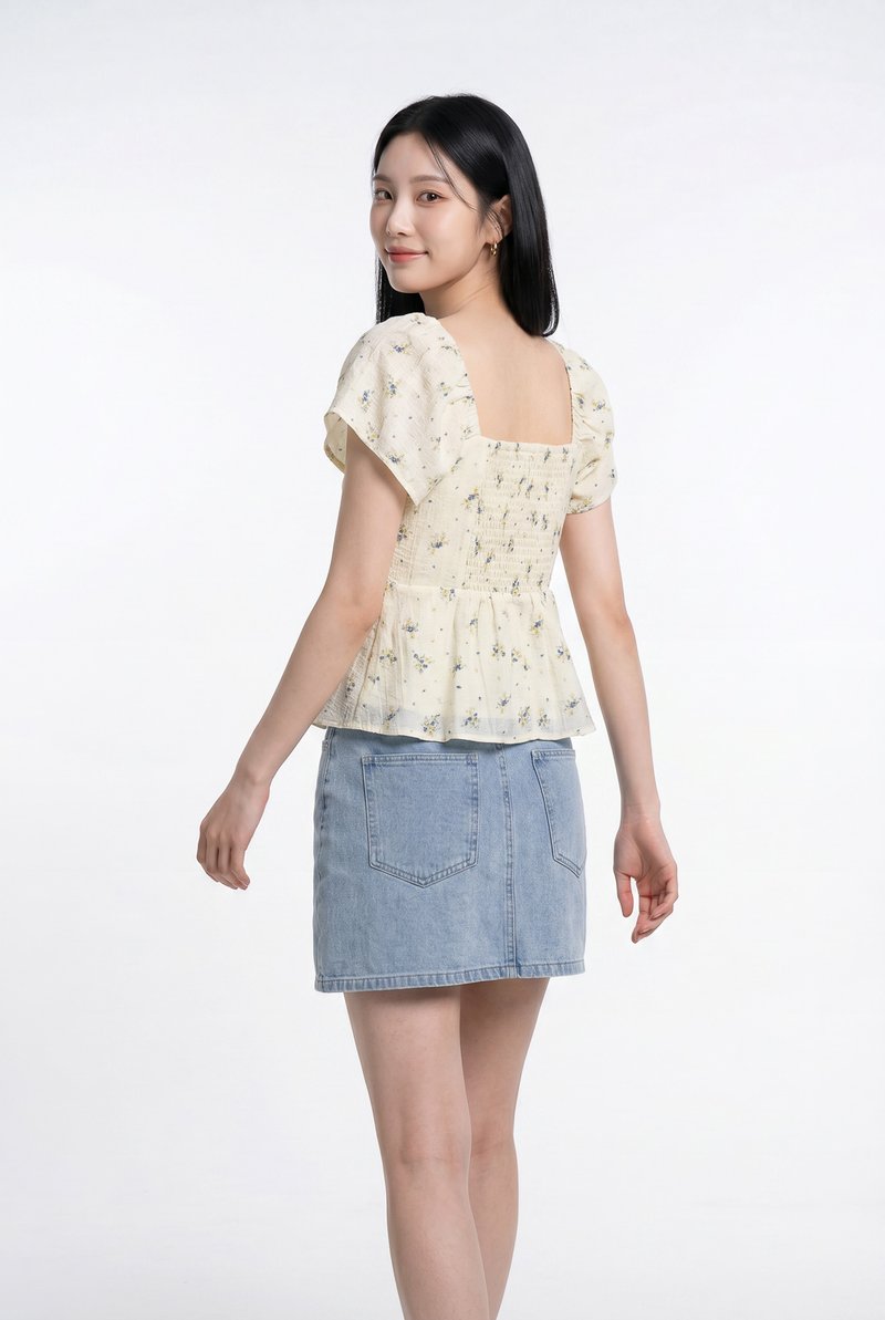 Kane Textured Sweetheart Floral Top In Cream