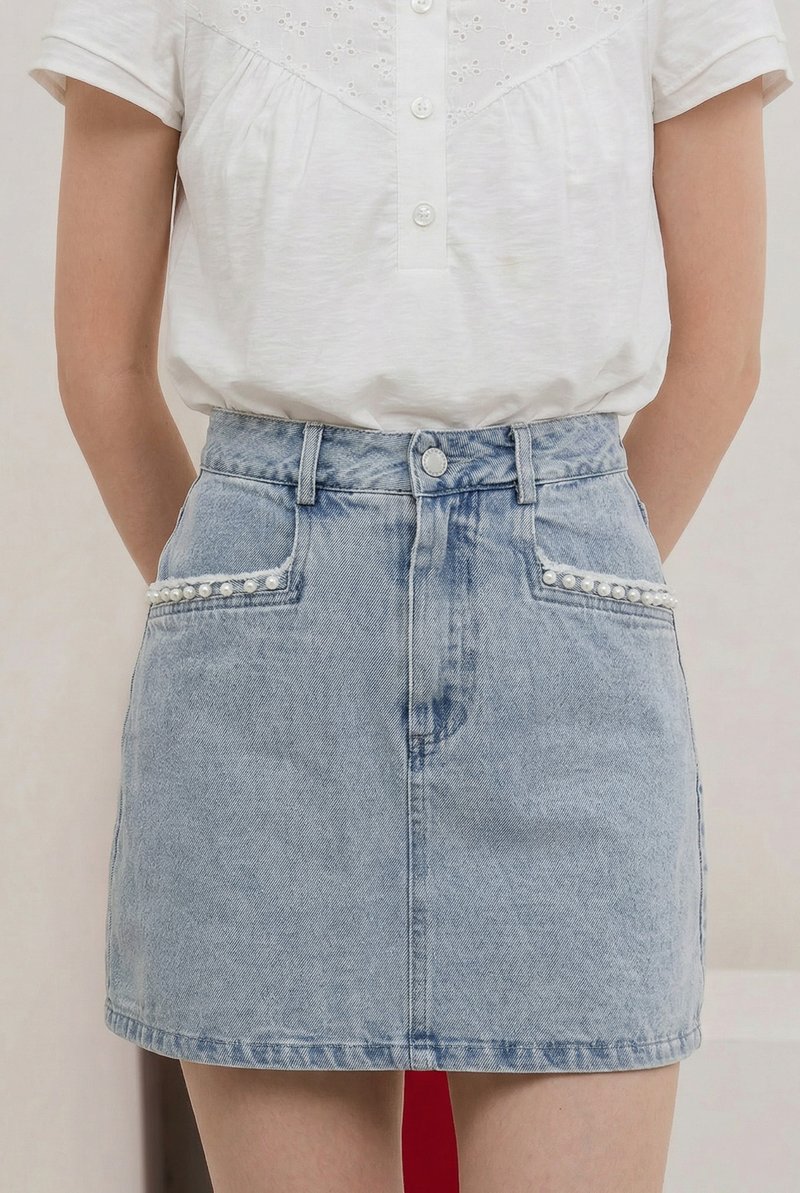 Elia Pearl Denim Skort
