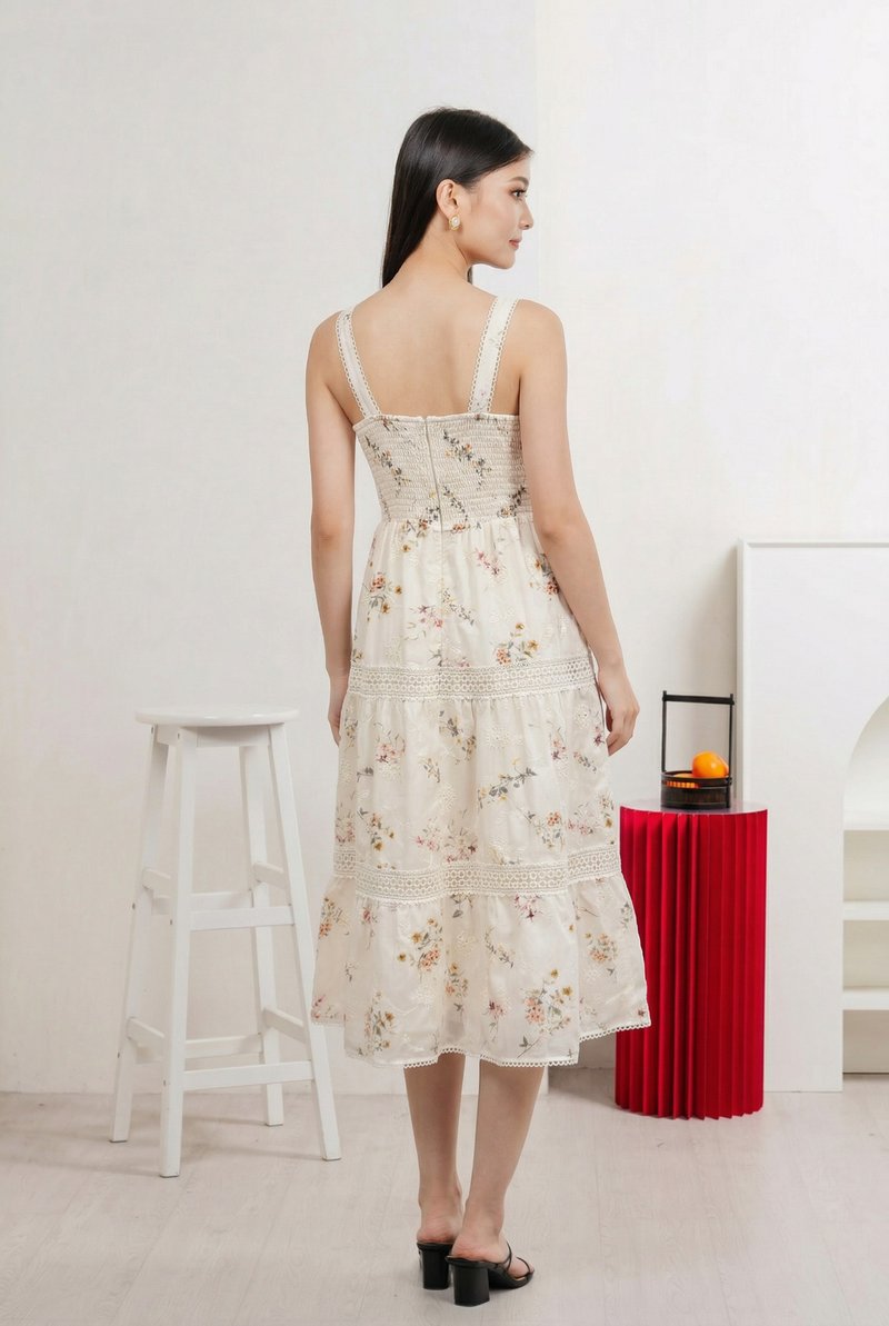 Petals Sleeveless Crochet Midi Dress In Cream(L)