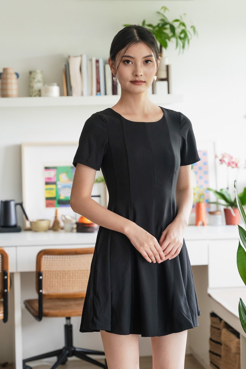Hebe Panelled Work Dress In Black