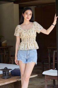 Kiraz Smocked Waist Floral Top In Cream