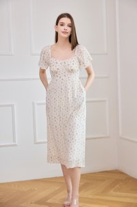 Yve Textured Fleur Midi Dress In White