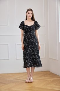 Yve Textured Fleur Midi Dress In Black