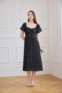 Yve Textured Fleur Midi Dress In Black