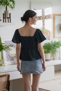 Pixie Crochet Button Top In Emerald