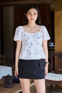 Glora Textured Floral Babydoll Top In White