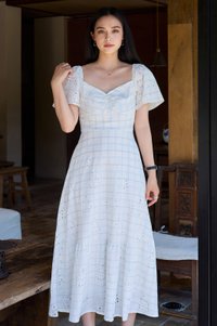 Holly Eyelet Sweetheart Midi Dress