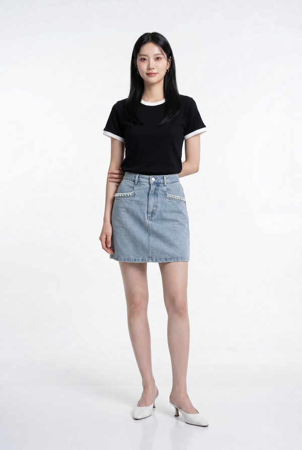 Astrid Basic Knit Contrast Top In Black