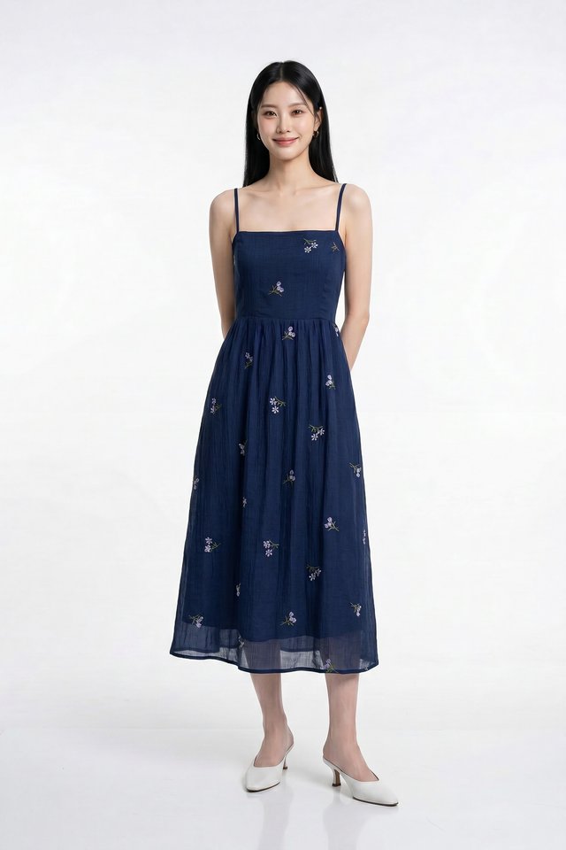 Cyra Floral Textured Camisole Midi Dress In Navy