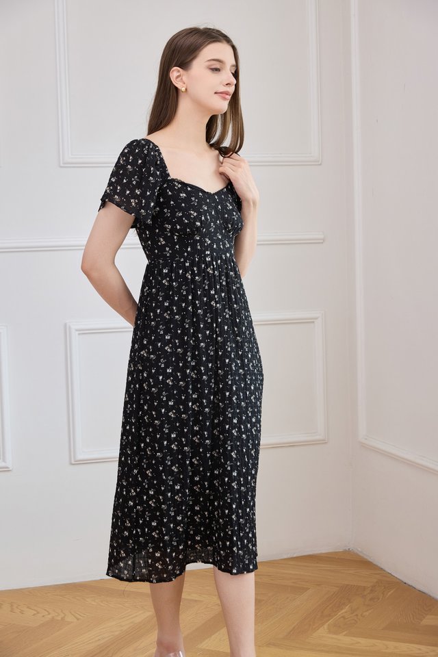 Yve Textured Fleur Midi Dress In Black