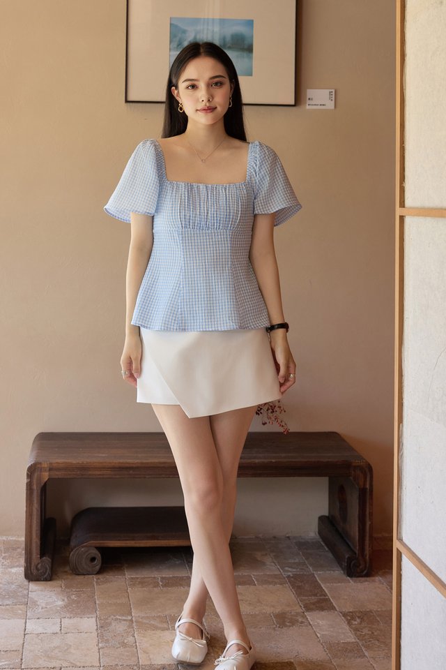 Dee Gingham Ruched Top in Blue
