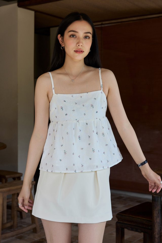 Ava Pleated Skort In Cream