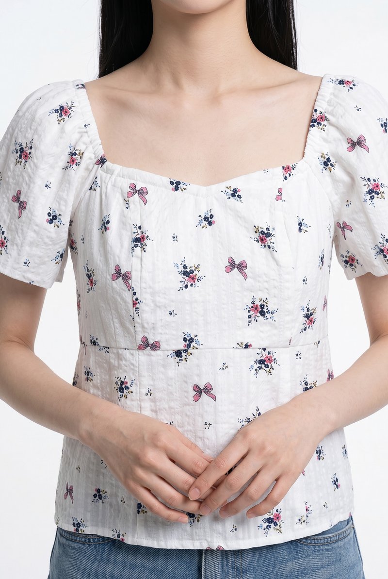 Thea Floral Babydoll Top In White
