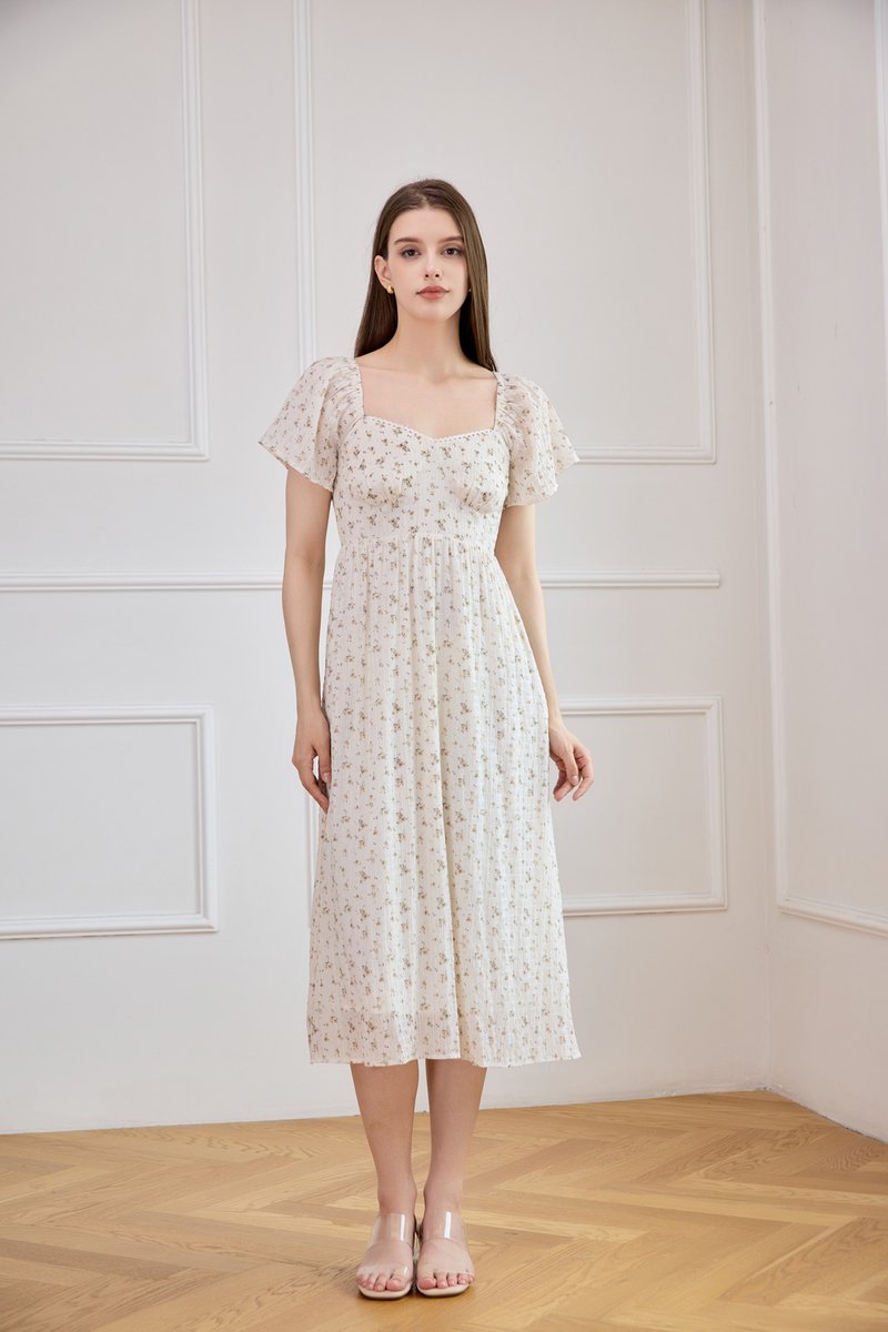 Yve Textured Fleur Midi Dress In White