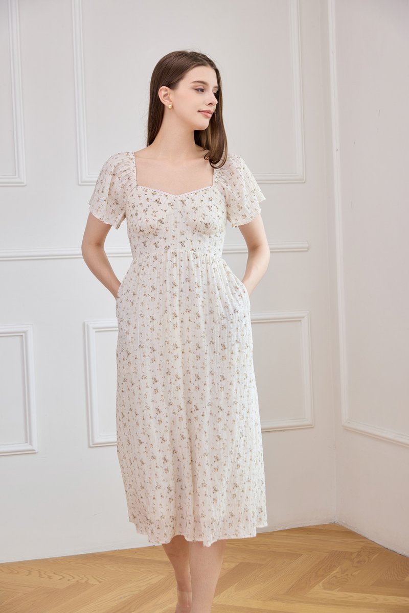 Yve Textured Fleur Midi Dress In White